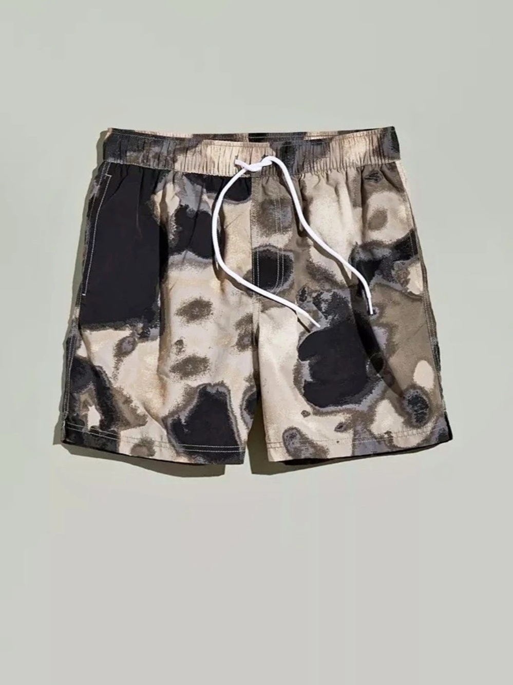 URBAN OUTFITTERS BLUR DROP PRINTED SWIM SHORTS – SIZE XL